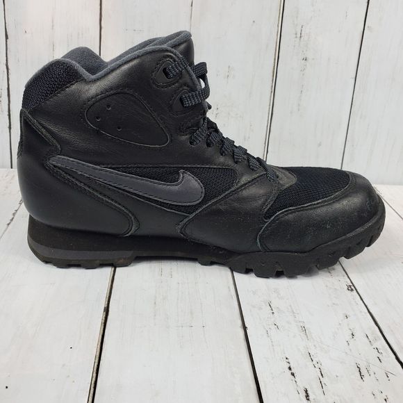 Nike Caldera Hiker Boots Mens Sz 7.5 Black Camping Sneakerboot Shoes 313500-001 - Picture 5 of 14